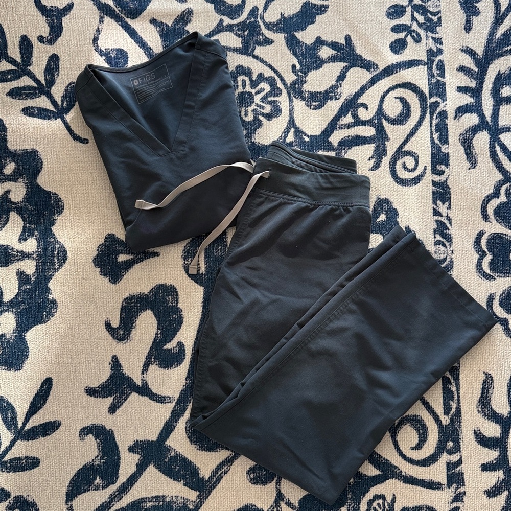 Figs Dark Harbor Scrub Top and Livingston basic scrub pants